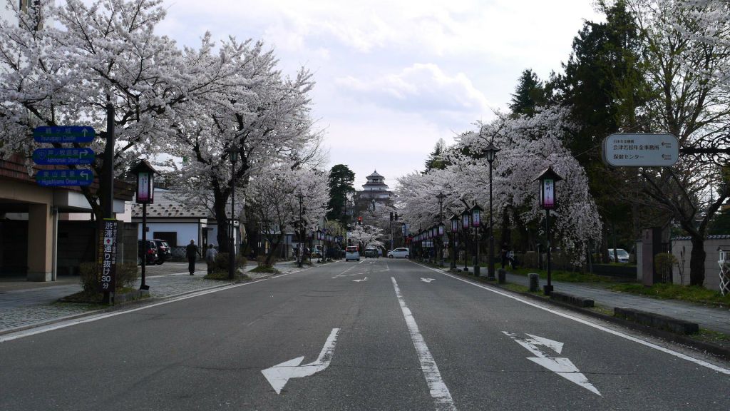 會津之春（二）：鶴城邊的少女